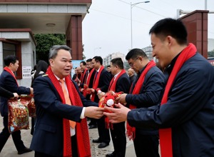 柳工集團開展新春走訪慰問活動