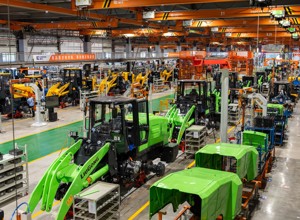 柳工裝載機(jī)智能工廠獲評(píng)2025年度國(guó)家級(jí)綠色工廠